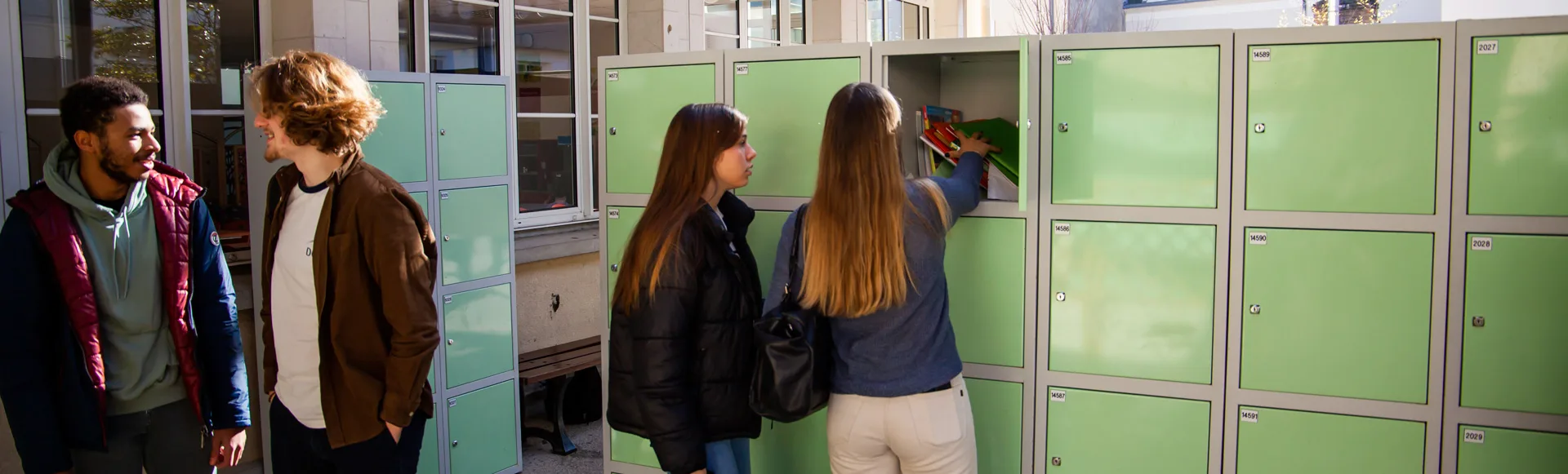 casiers-scolaires-vestiaires-et-armoires-internat MBA Location, spécialiste des casiers scolaires, vestiaires et armoires pour internat